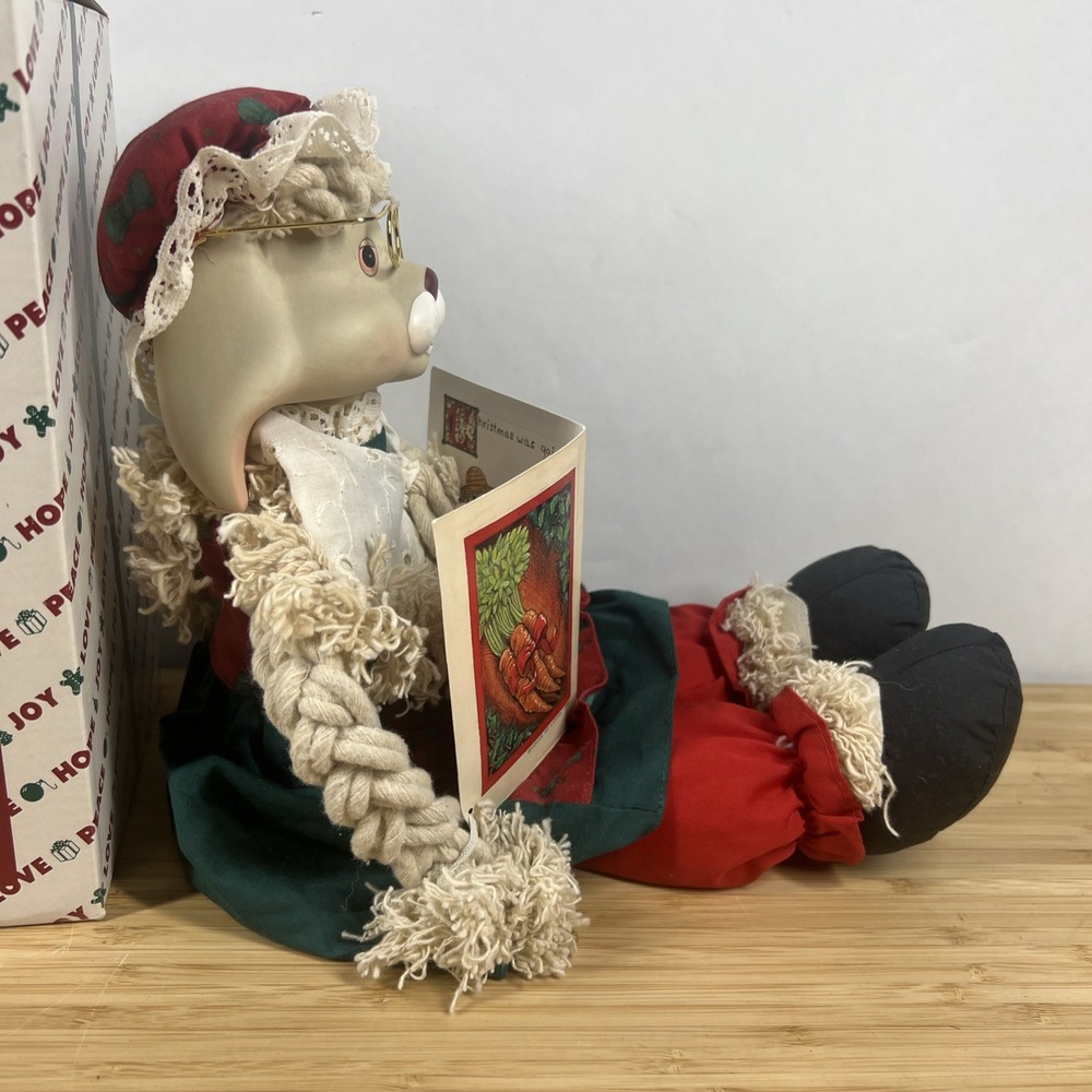 House of Lloyd Christmas Around the World Grannie Flo Bunny 1996 New In box - Picture 5 of 9